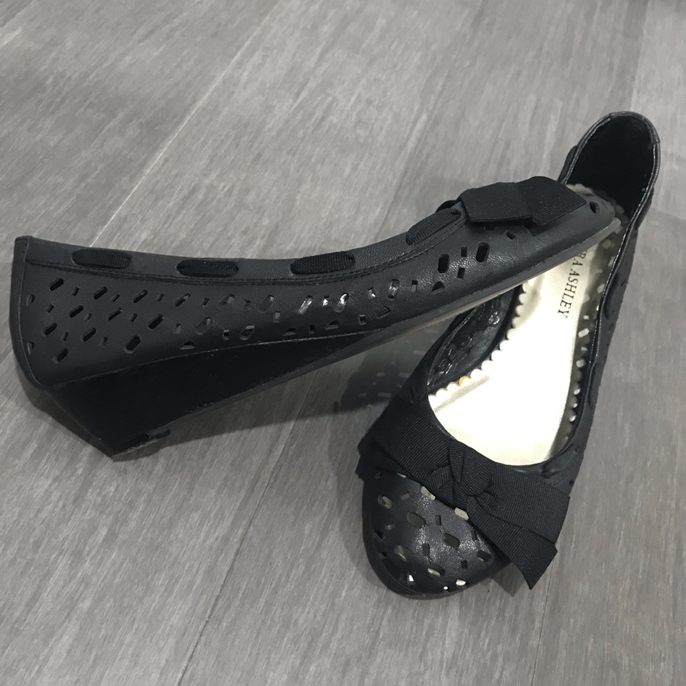 Last chance donating Laura Ashley Wedge